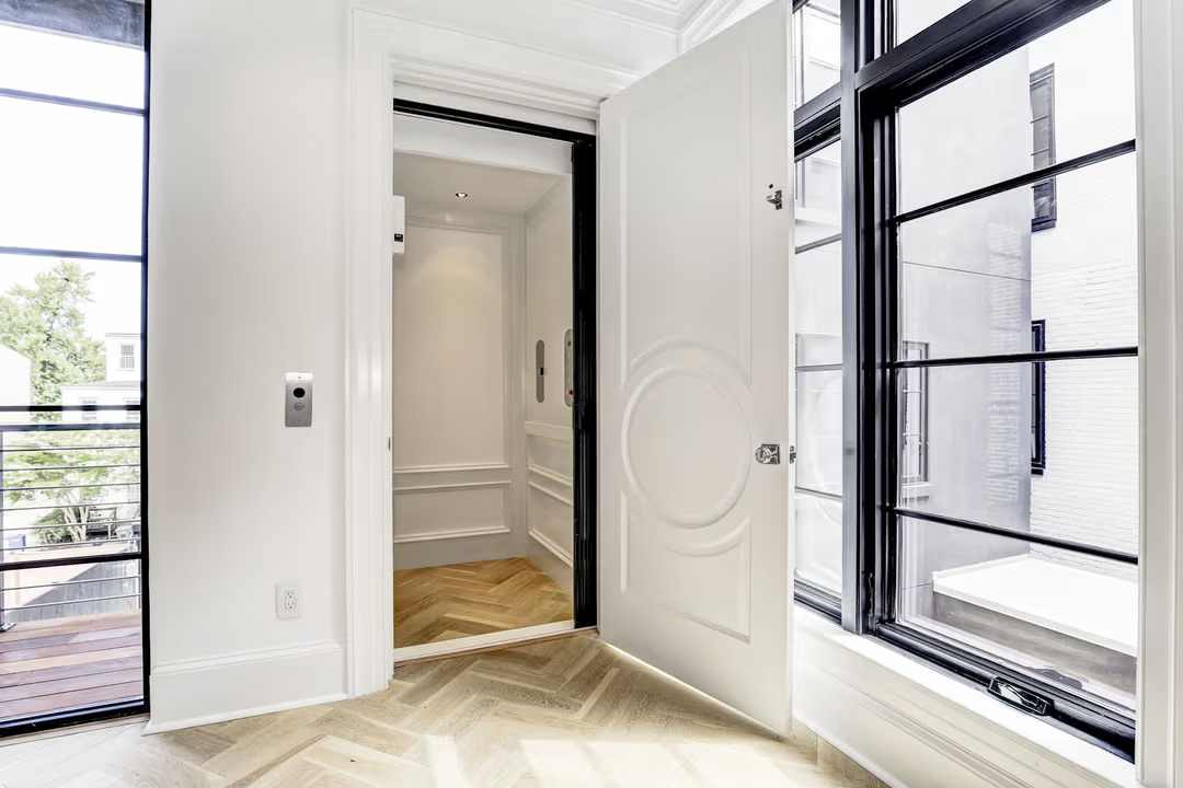 Symmetry Residential Elevator